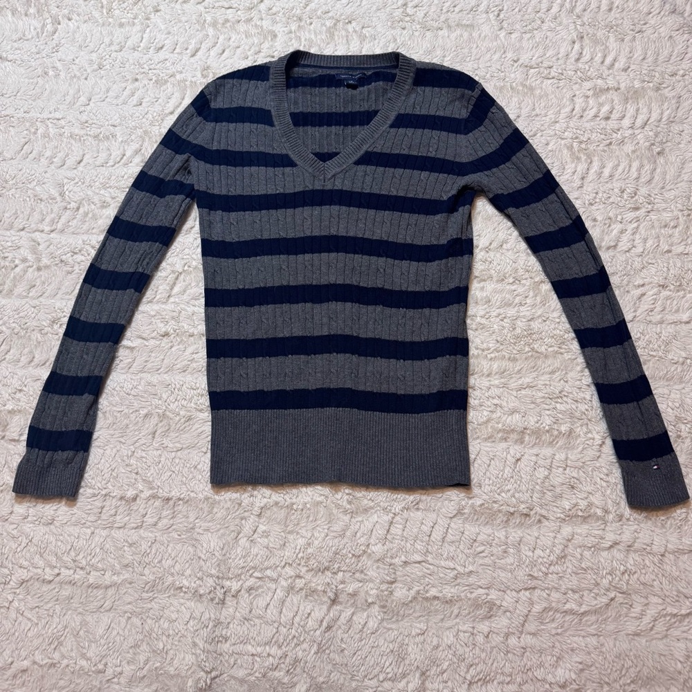 Tommy Hilfiger Gray & Navy Striped Cable Knit Sweater | Size Small Preppy